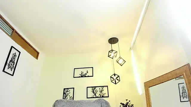 Amberr louiss  online show from 01/31/25, 03:33