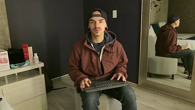 kaletattoo online show from 10/24/25, 11:06