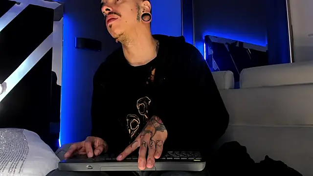 kaletattoo online show from 05/21/26, 11:06