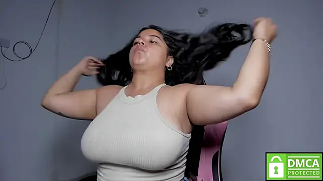 Snapshot of Little_Shaara chatting on 09/20/25, 08:26 Little Shaara online show from 09/20/25, 08:26