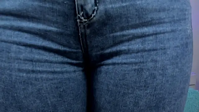 Snapshot of Ariana_rouse chatting on 12/13/25, 08:04 Ariana rouse online show from 12/13/25, 08:04