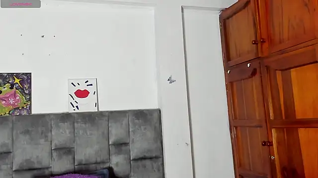 Isangel  online show from 11/07/25, 03:06