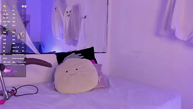 AnaChernova online show from 10/27/25, 12:31