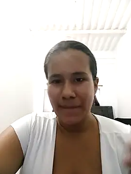 sol miluna2 online show from 09/26/25, 03:16