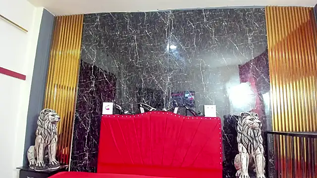 Snapshot of _nicolesweet chatting on 10/02/25, 07:32 nicolesweet online show from 10/02/25, 07:32