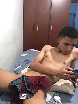 Alvarozzxv online show from 01/27/25, 09:13