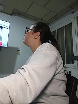 Vale Saenzz online show from 10/20/25, 12:11