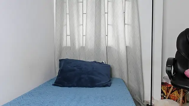 viankaa miller online show from 11/22/25, 03:44