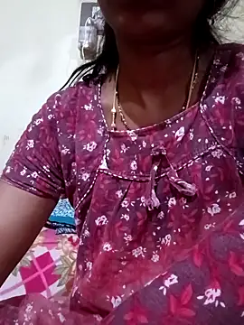 Snapshot of TeluguammayiMahi chatting on 09/30/25, 12:04 TeluguammayiMahi online show from 09/30/25, 12:04