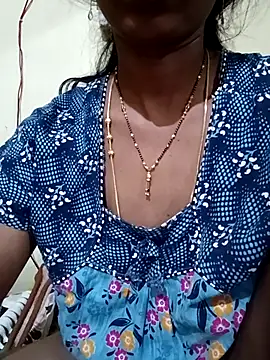 Snapshot of TeluguammayiMahi chatting on 11/12/25, 12:00 TeluguammayiMahi online show from 11/12/25, 12:00