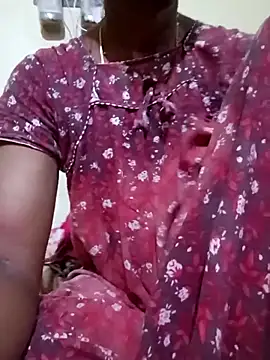 Snapshot of TeluguammayiMahi chatting on 11/23/25, 11:26 TeluguammayiMahi online show from 11/23/25, 11:26