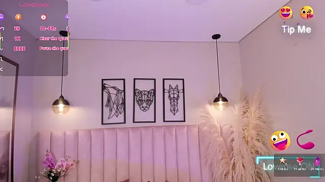 Zoe Banks  online show from 09/10/25, 01:11
