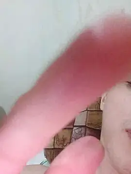 Snapshot of xxaviermendez chatting on 09/20/25, 03:18 xxaviermendez online show from 09/20/25, 03:18