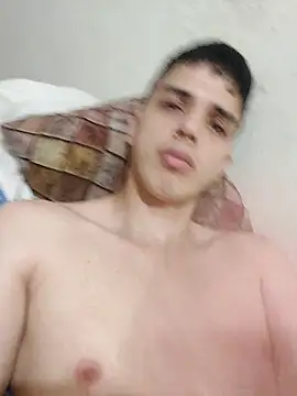 Snapshot of xxaviermendez chatting on 09/20/25, 04:30 xxaviermendez online show from 09/20/25, 04:30