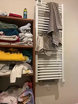 yannusgir33 online show from 01/28/25, 08:36