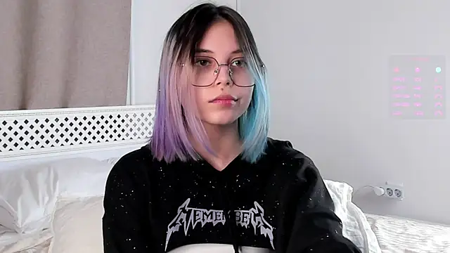 DarelleFare online show from 03/16/25, 11:05