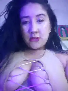 Snapshot of Tu_nubecita chatting on 02/14/25, 02:07 Tu nubecita online show from 02/14/25, 02:07