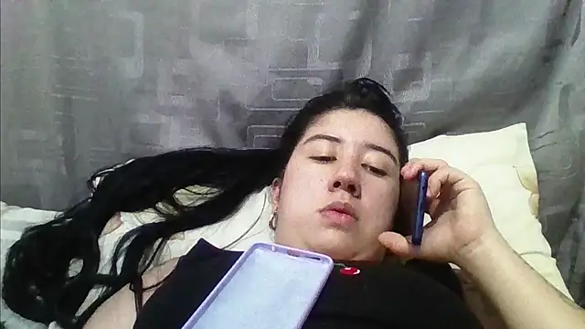 Snapshot of Tu_nubecita chatting on 03/18/25, 06:26 Tu nubecita online show from 03/18/25, 06:26