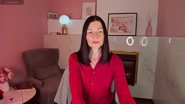 Snapshot of MonicaCheerful chatting on 02/05/25, 08:43 MonicaCheerful online show from 02/05/25, 08:43