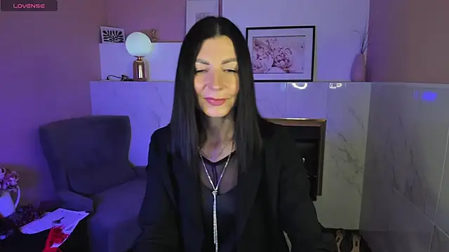 Snapshot of MonicaCheerful chatting on 02/08/25, 08:42 MonicaCheerful online show from 02/08/25, 08:42
