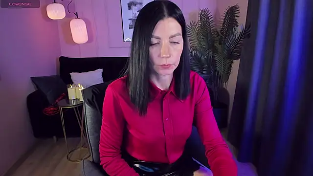 Snapshot of MonicaCheerful chatting on 02/11/25, 09:20 MonicaCheerful online show from 02/11/25, 09:20