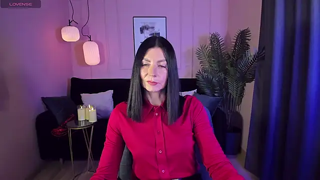 Snapshot of MonicaCheerful chatting on 02/11/25, 12:27 MonicaCheerful online show from 02/11/25, 12:27