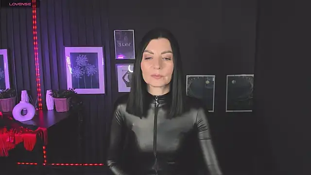 Snapshot of MonicaCheerful chatting on 02/15/25, 09:27 MonicaCheerful online show from 02/15/25, 09:27