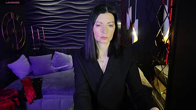 Snapshot of MonicaCheerful chatting on 02/19/25, 10:12 MonicaCheerful online show from 02/19/25, 10:12