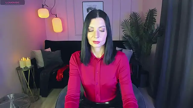 Snapshot of MonicaCheerful chatting on 02/21/25, 11:22 MonicaCheerful online show from 02/21/25, 11:22