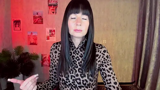 Snapshot of MonicaCheerful chatting on 10/05/25, 12:36 MonicaCheerful online show from 10/05/25, 12:36