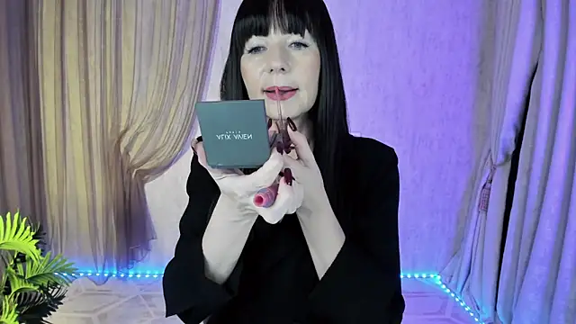 MonicaCheerful online show from 12/17/25, 11:38