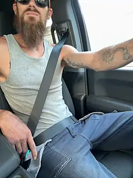 Snapshot of SUCKMEDEEP69 chatting on 10/22/25, 01:11 SUCKMEDEEP69 online show from 10/22/25, 01:11