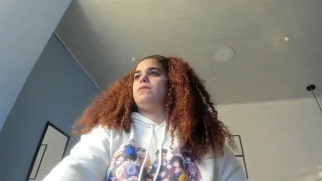 Snapshot of ninna_curly chatting on 11/07/25, 09:48 ninna curly online show from 11/07/25, 09:48