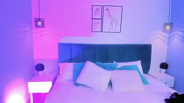 Snapshot of ninna_curly chatting on 11/14/25, 09:13 ninna curly online show from 11/14/25, 09:13