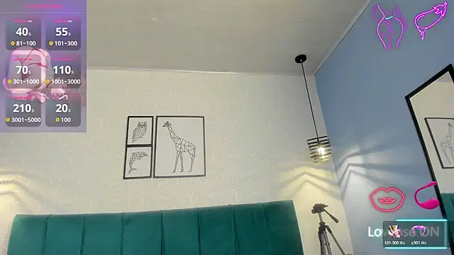 Snapshot of ninna_curly chatting on 11/21/25, 09:57 ninna curly online show from 11/21/25, 09:57