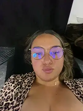 Snapshot of Iam_Cassi chatting on 02/18/25, 12:15 Iam Cassi online show from 02/18/25, 12:15