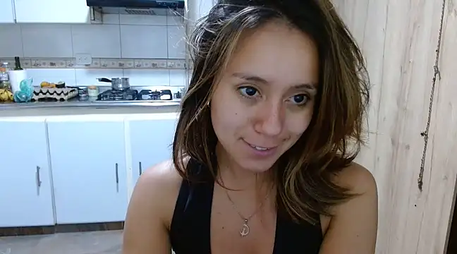 venus11 online show from 02/25/25, 05:47