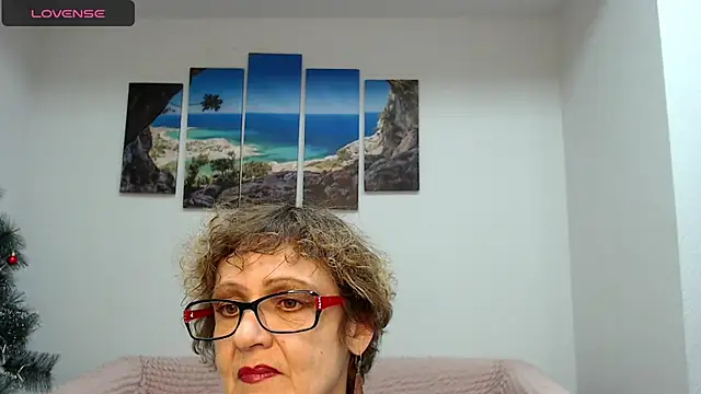 Snapshot of SexyGrandma_ chatting on 02/01/25, 04:46 SexyGrandma online show from 02/01/25, 04:46