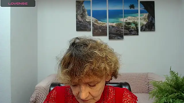 Snapshot of SexyGrandma_ chatting on 02/07/25, 04:48 SexyGrandma online show from 02/07/25, 04:48