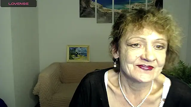 Snapshot of SexyGrandma_ chatting on 02/08/25, 03:31 SexyGrandma online show from 02/08/25, 03:31