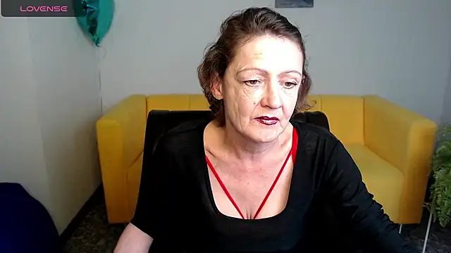 Snapshot of SexyGrandma_ chatting on 03/05/25, 03:29 SexyGrandma online show from 03/05/25, 03:29