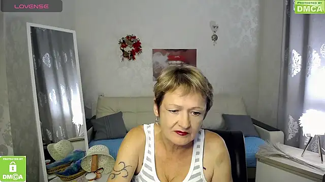Snapshot of SexyGrandma_ chatting on 09/16/25, 05:14 SexyGrandma online show from 09/16/25, 05:14