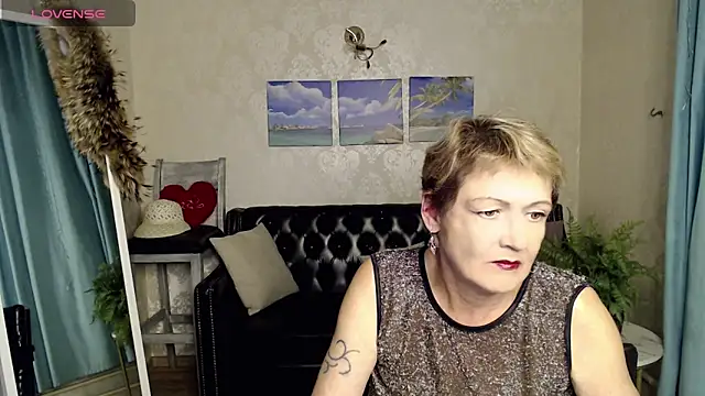 SexyGrandma  online show from 10/03/25, 05:10
