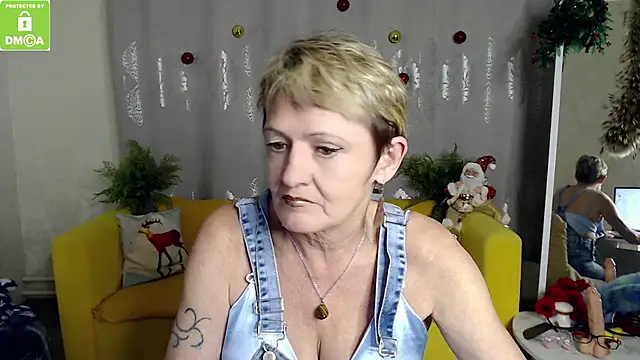 Snapshot of SexyGrandma_ chatting on 12/13/25, 07:53 SexyGrandma online show from 12/13/25, 07:53