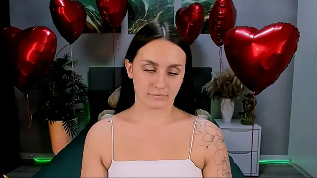 EmiliaBeynard online show from 02/17/25, 01:42