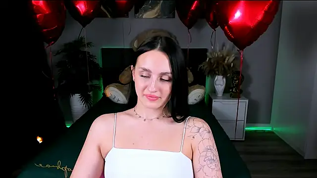 EmiliaBeynard online show from 02/23/25, 04:35