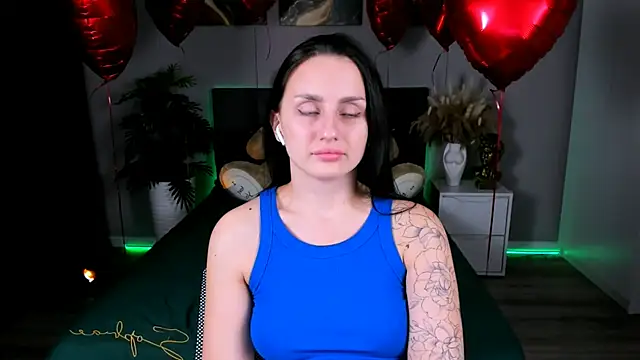 EmiliaBeynard online show from 02/24/25, 04:58