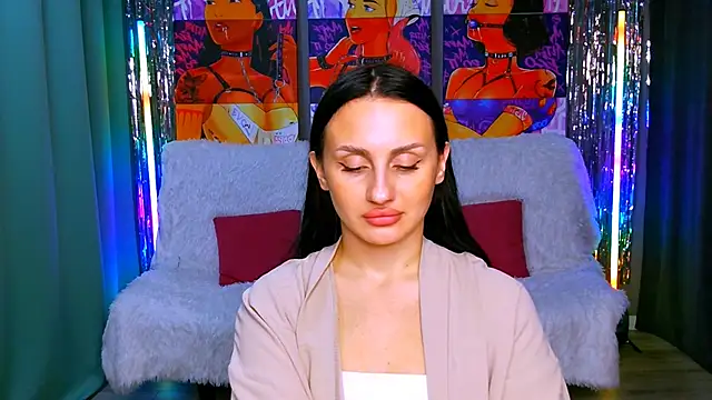 EmiliaBeynard online show from 03/18/25, 05:10