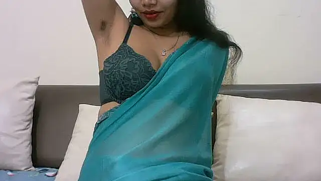 Snapshot of kajal__bhabhi_ chatting on 11/22/25, 05:23 kajal bhabhi online show from 11/22/25, 05:23