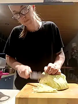 Snapshot of Astrid-Gilbert chatting on 02/10/25, 04:14 Astrid-Gilbert online show from 02/10/25, 04:14